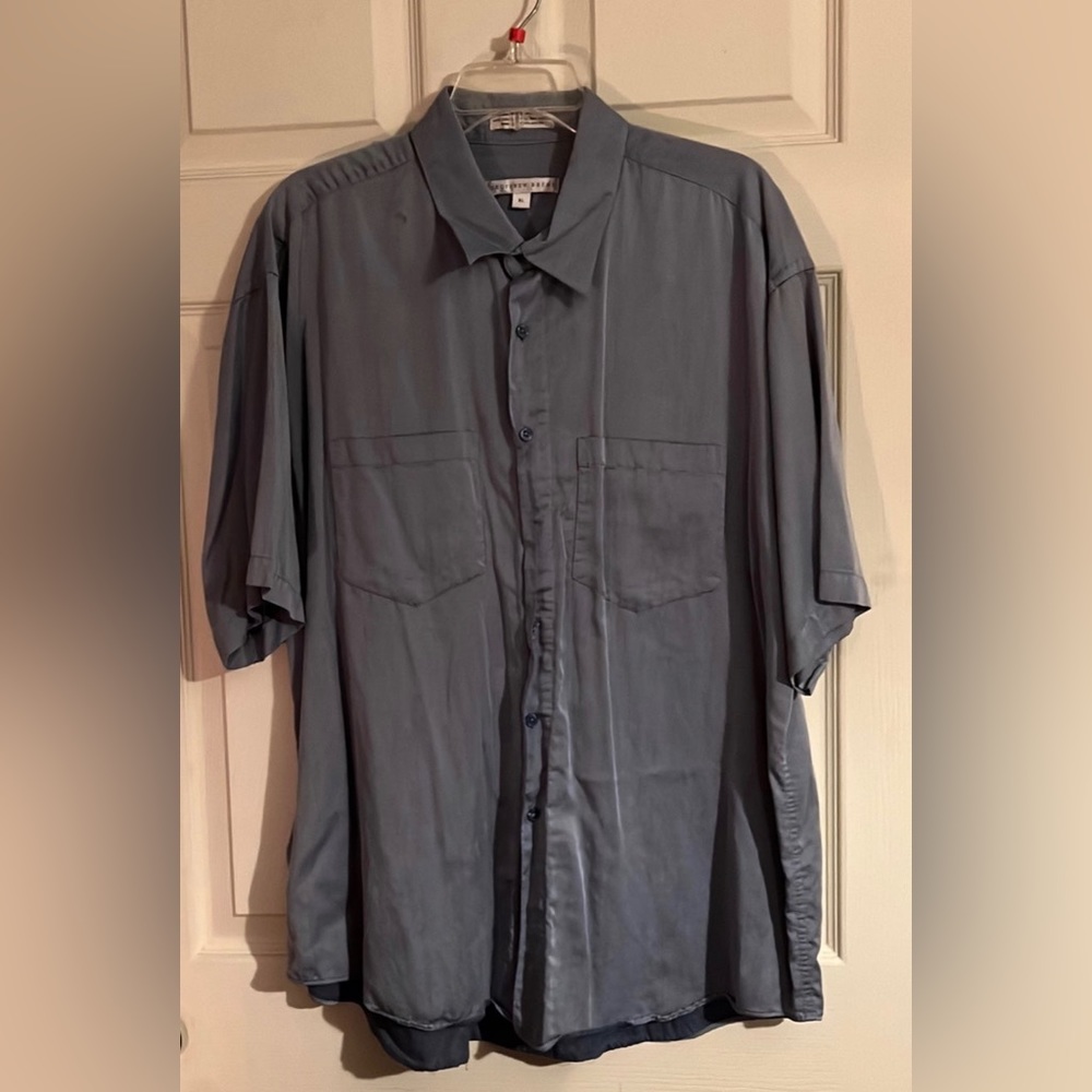 Geoffrey Beene Dress Shirt, size XL, button down, bluish gray, shiny